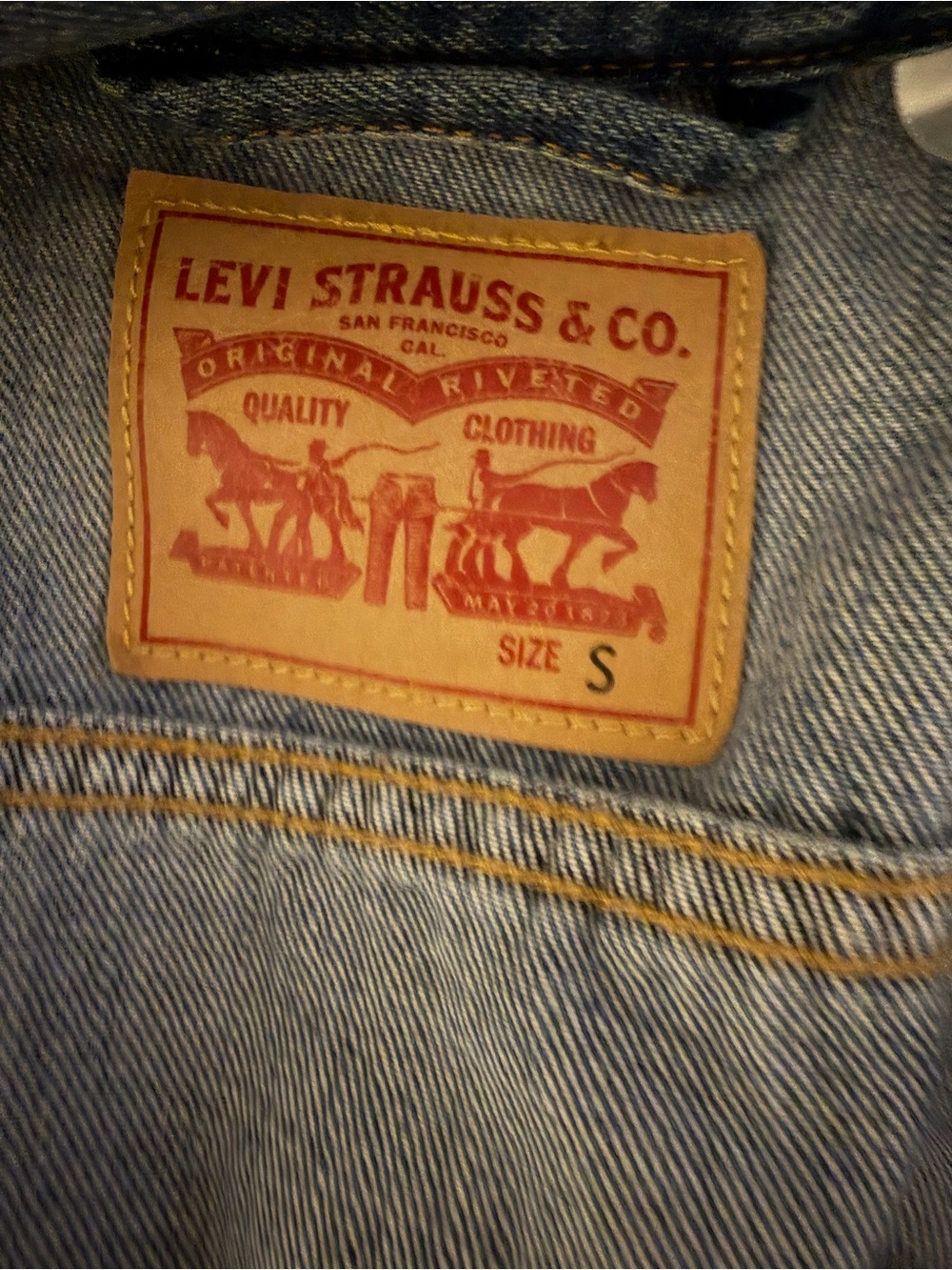 Levi's W Small Short Blue Denim Trucker Style Jean Jacket - Picture 7 of 11